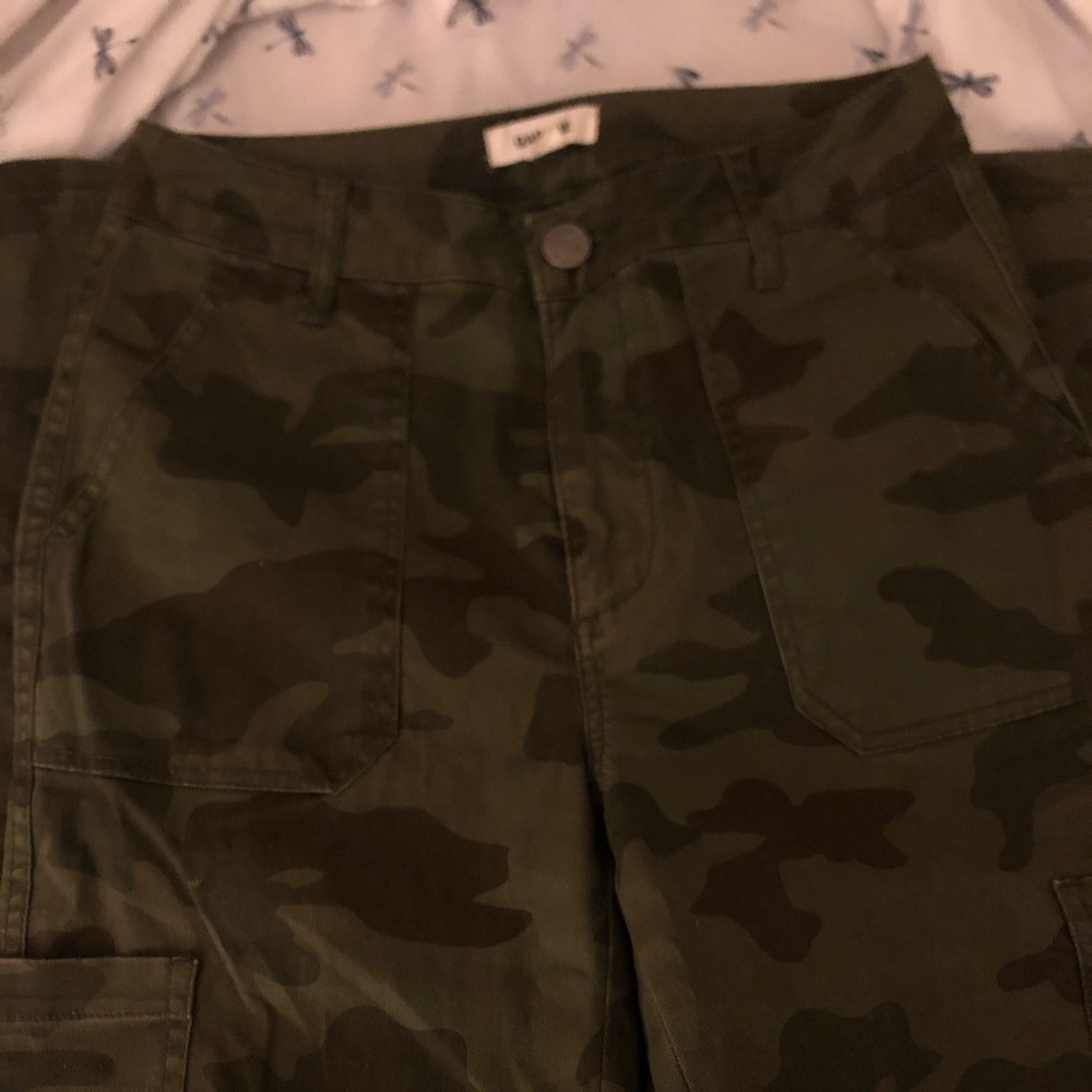 Garage pants, camo green with side pockets